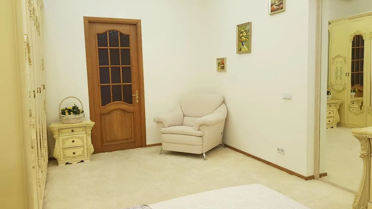 VIP apartment in Passage Kiev